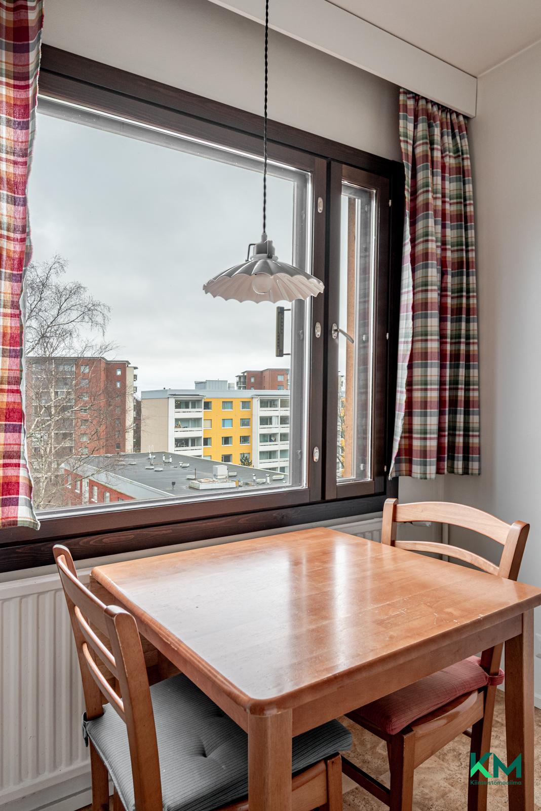 Teuvo Pakkalan tie 12, Pohjois-Haaga, Helsinki