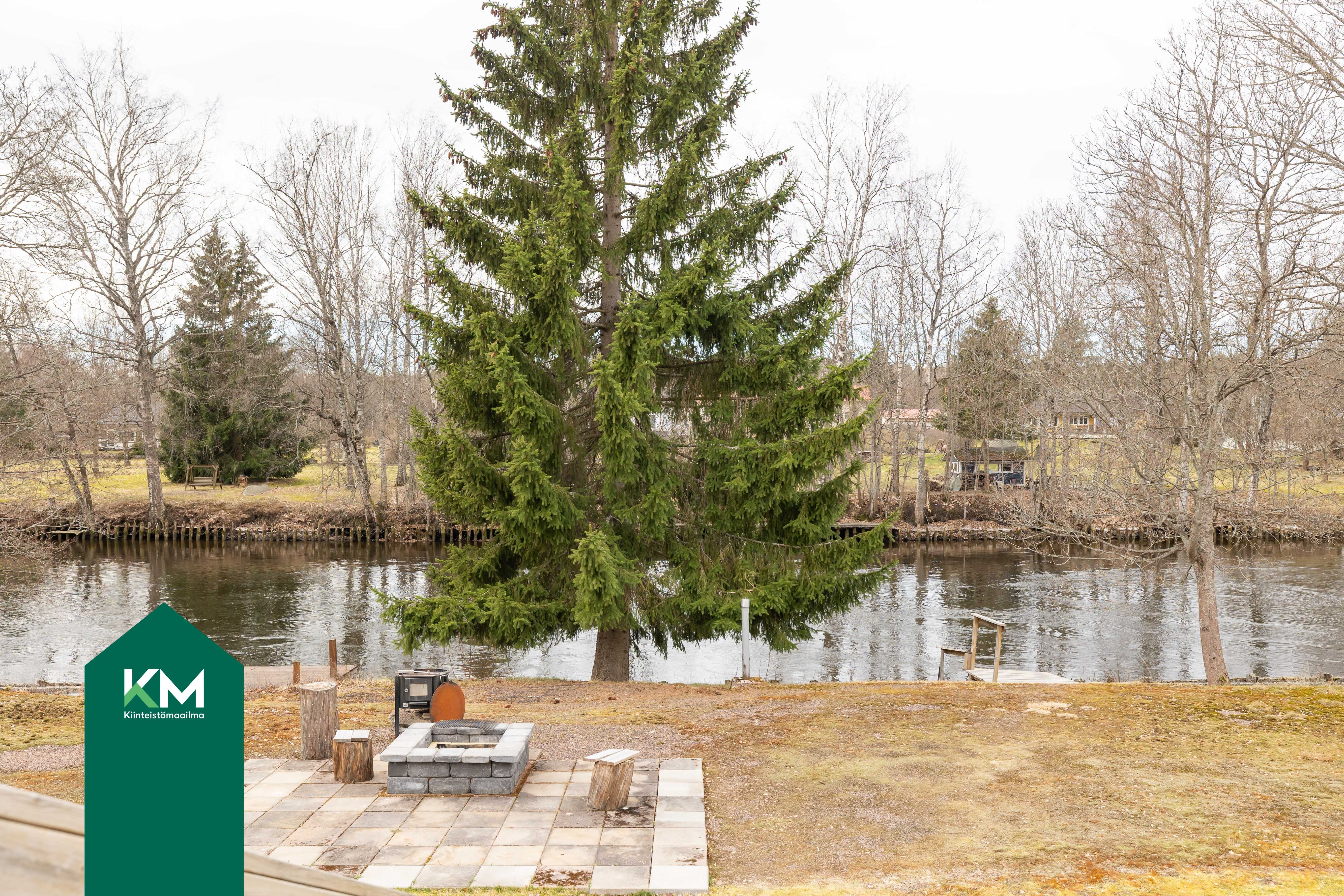 Karhulantie 74, Karhula, Kotka