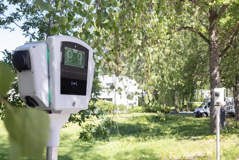 Yhtiöllä on runsaasti sähköauton latauspisteitä