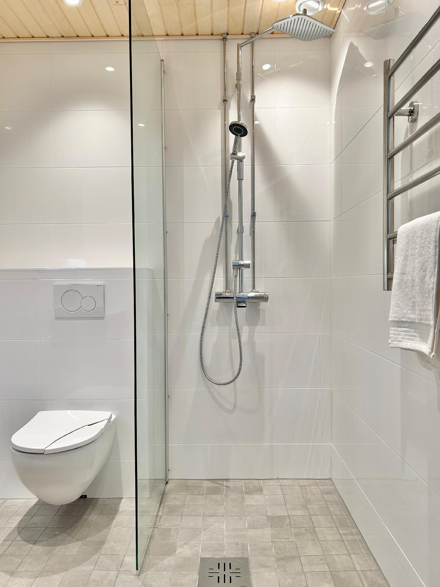 Katajaharjuntie 2-4, Lauttasaari, Helsinki