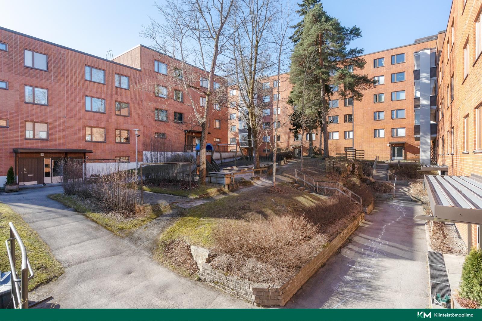 Säveltie 5, Pukinmäki, Helsinki