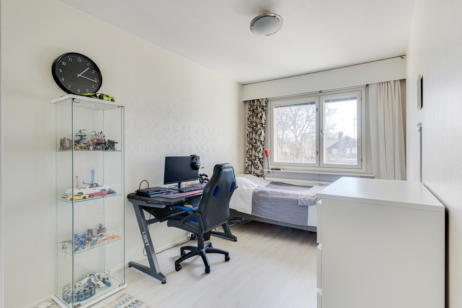 Heinäpellontie 9, Tapaninkylä, Helsinki