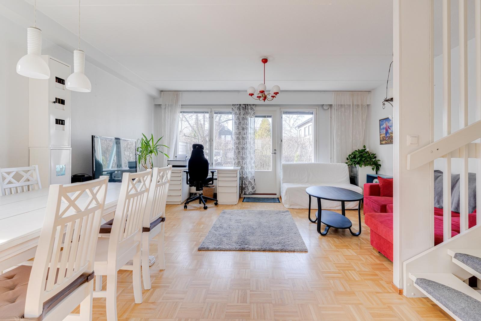 Heinäpellontie 9, Tapaninkylä, Helsinki