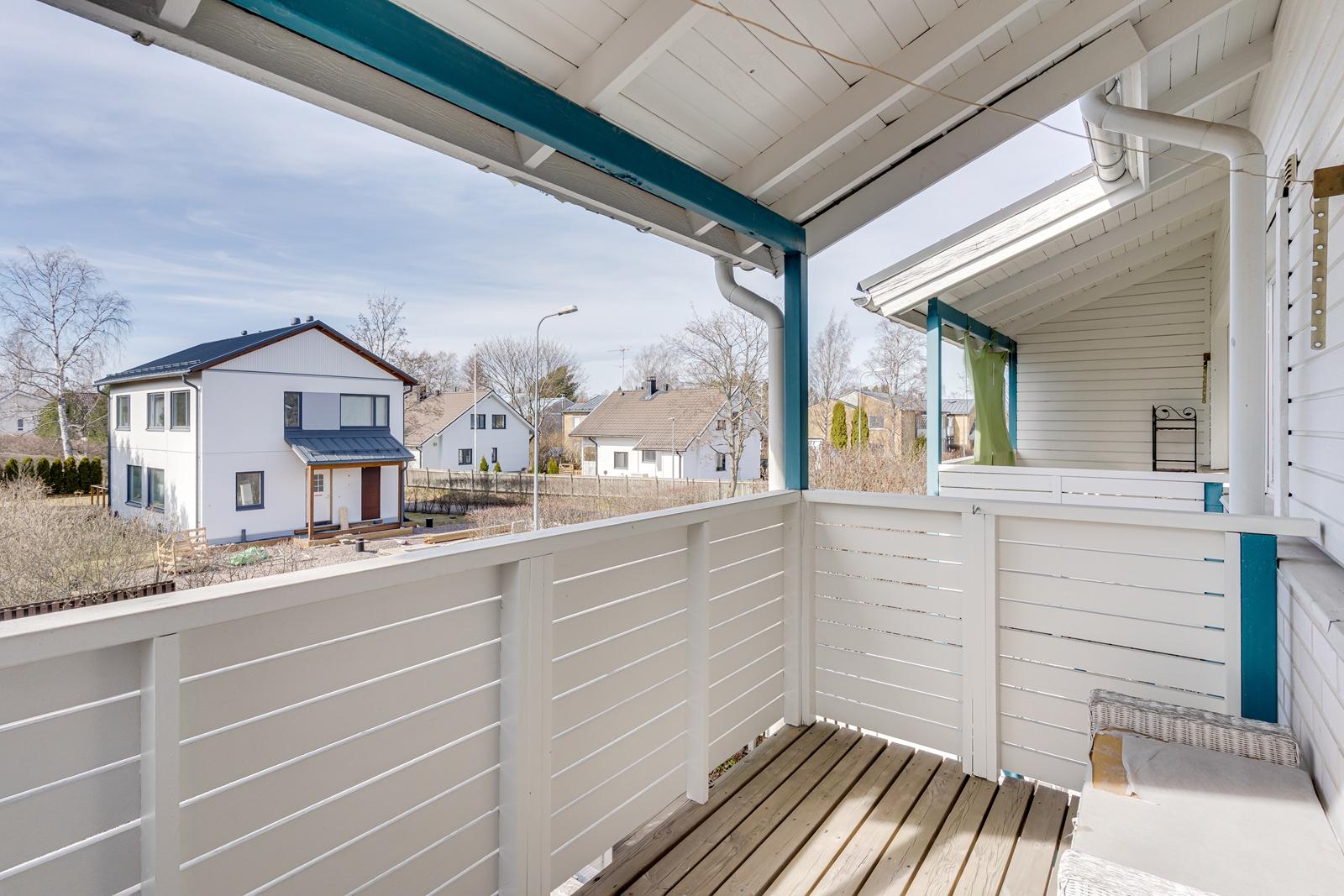 Heinäpellontie 9, Tapaninkylä, Helsinki