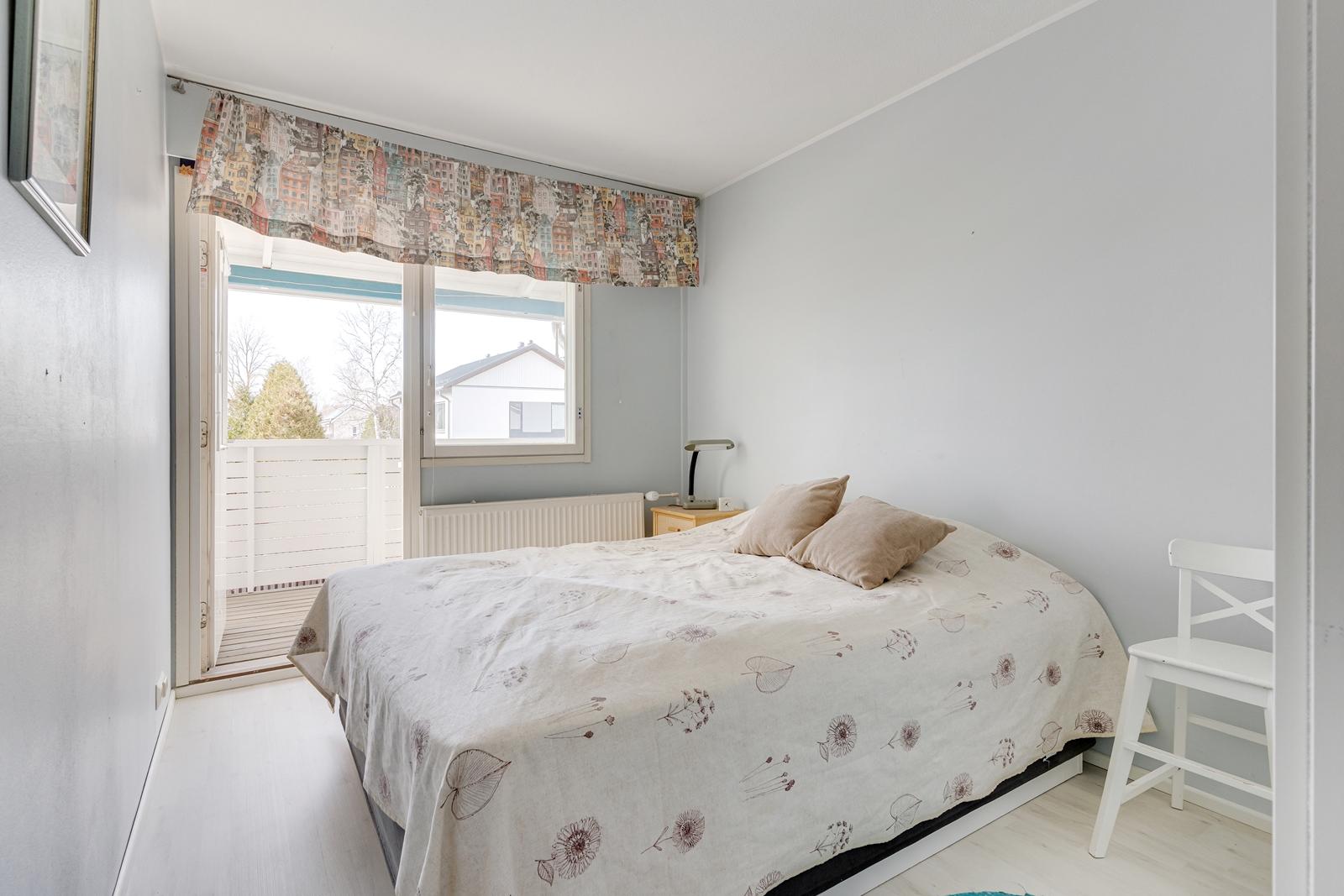 Heinäpellontie 9, Tapaninkylä, Helsinki