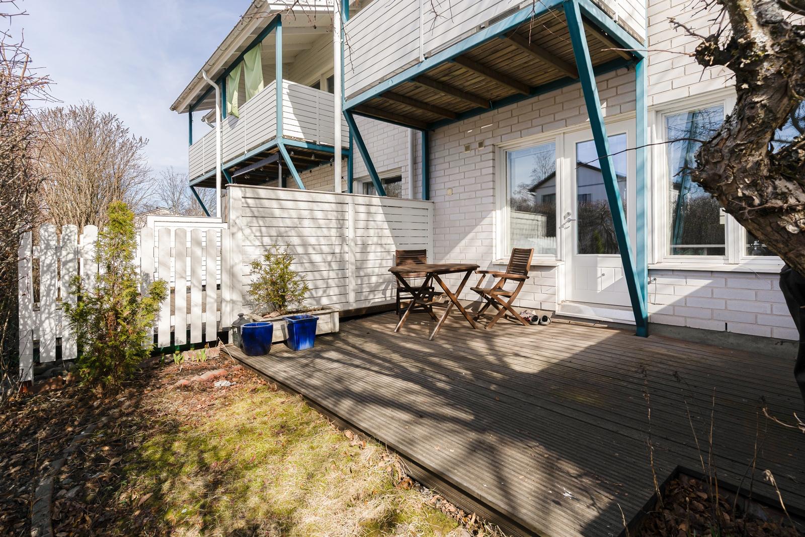 Heinäpellontie 9, Tapaninkylä, Helsinki