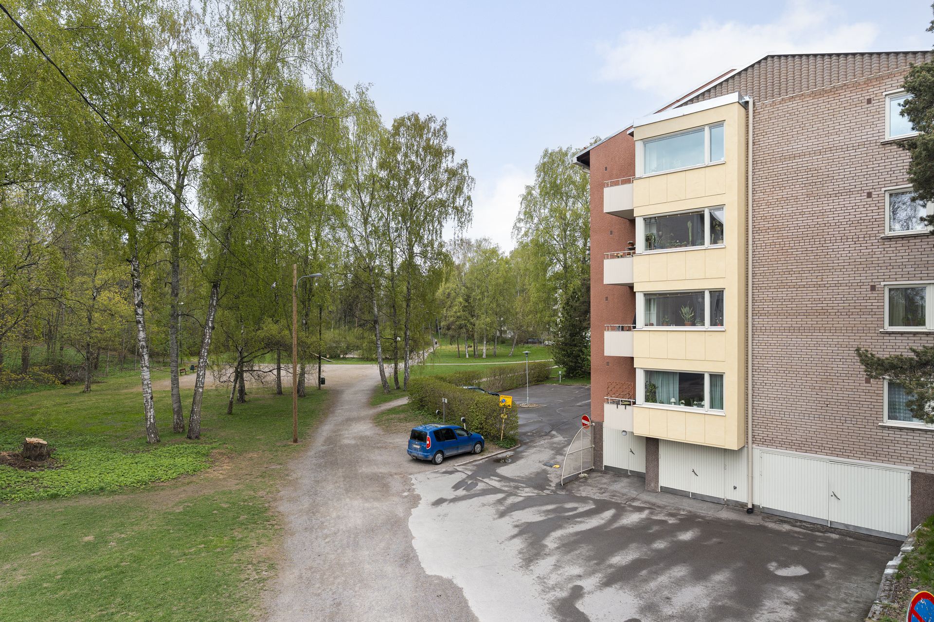 Viereinen puistoalue yhdistyy laajaan ulkoilureittien verkostoon