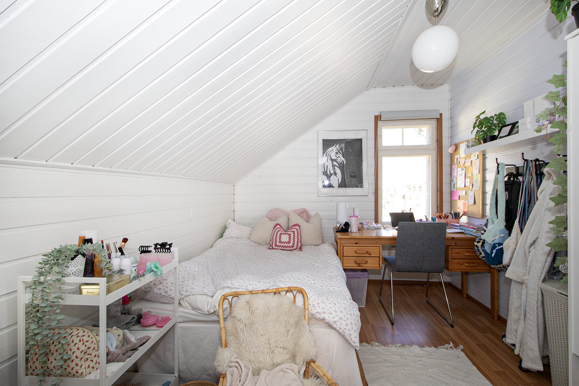 Yläkerran makuuhuone