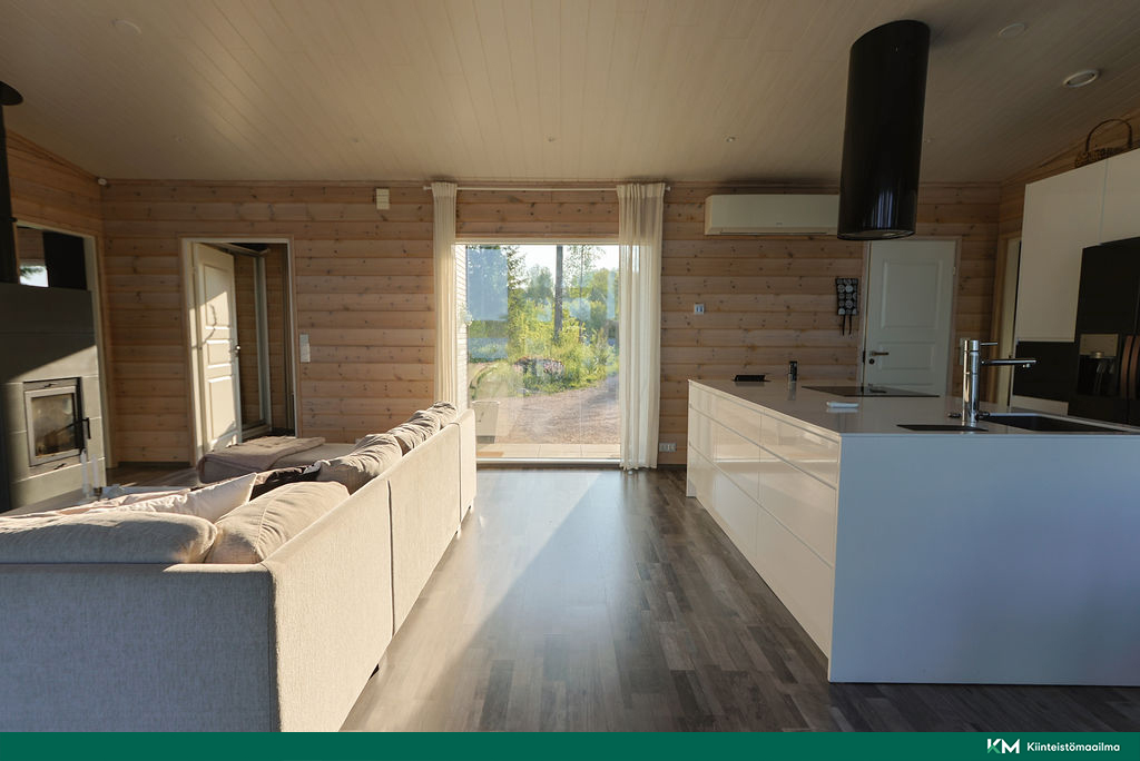 Kiviluhtantie 61, Hirvensalmi