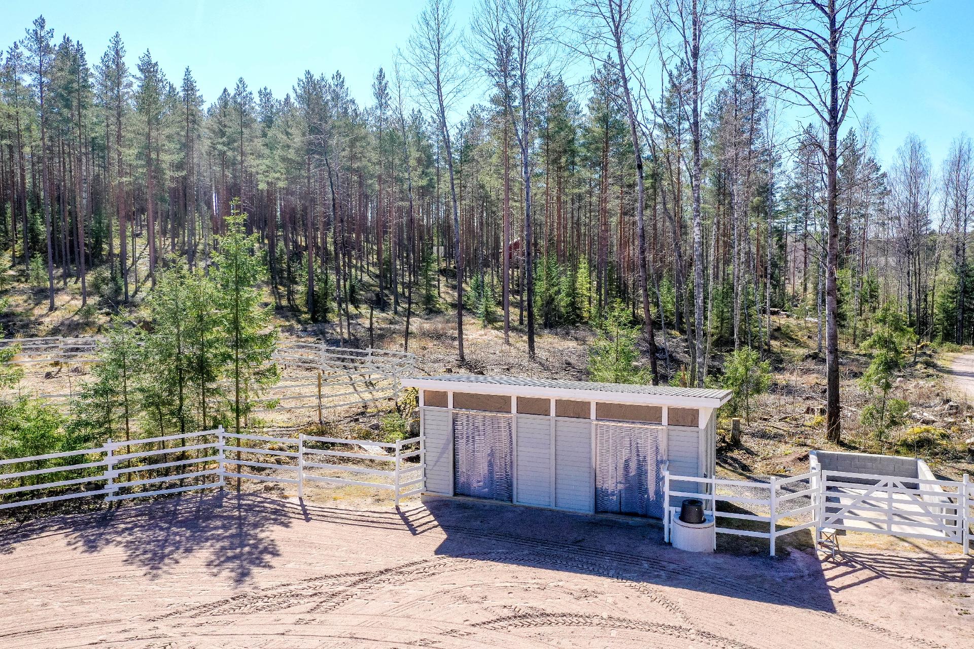 Taivaskalliontie 12, Selki, Vihti