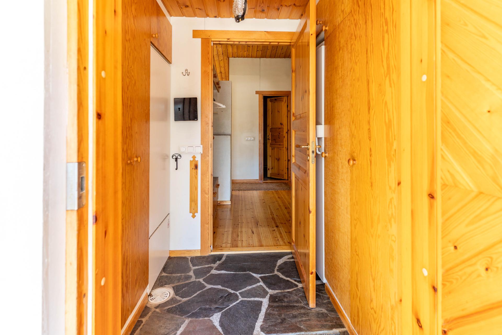 Taivaskalliontie 12, Selki, Vihti