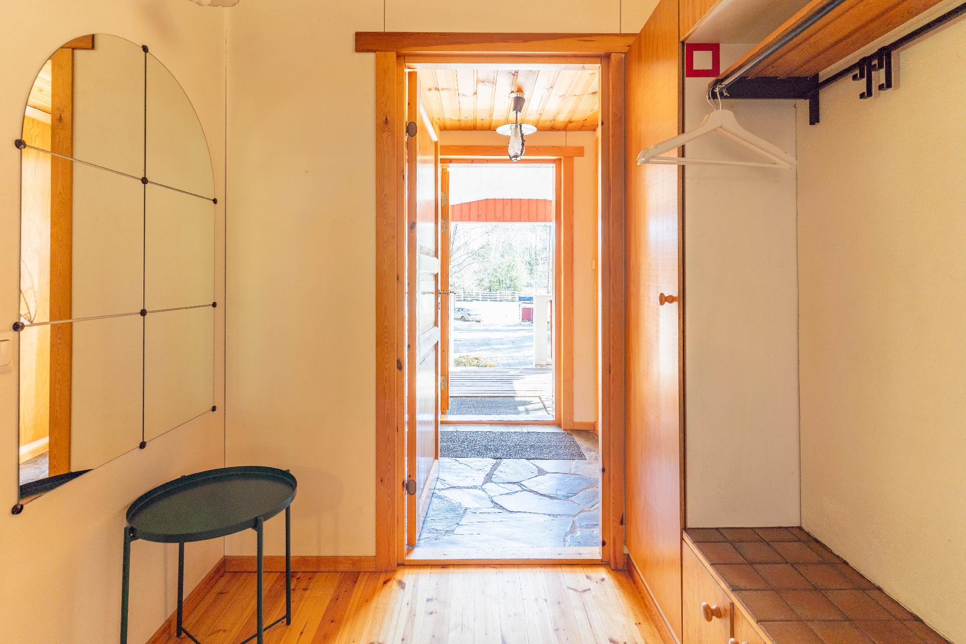 Taivaskalliontie 12, Selki, Vihti