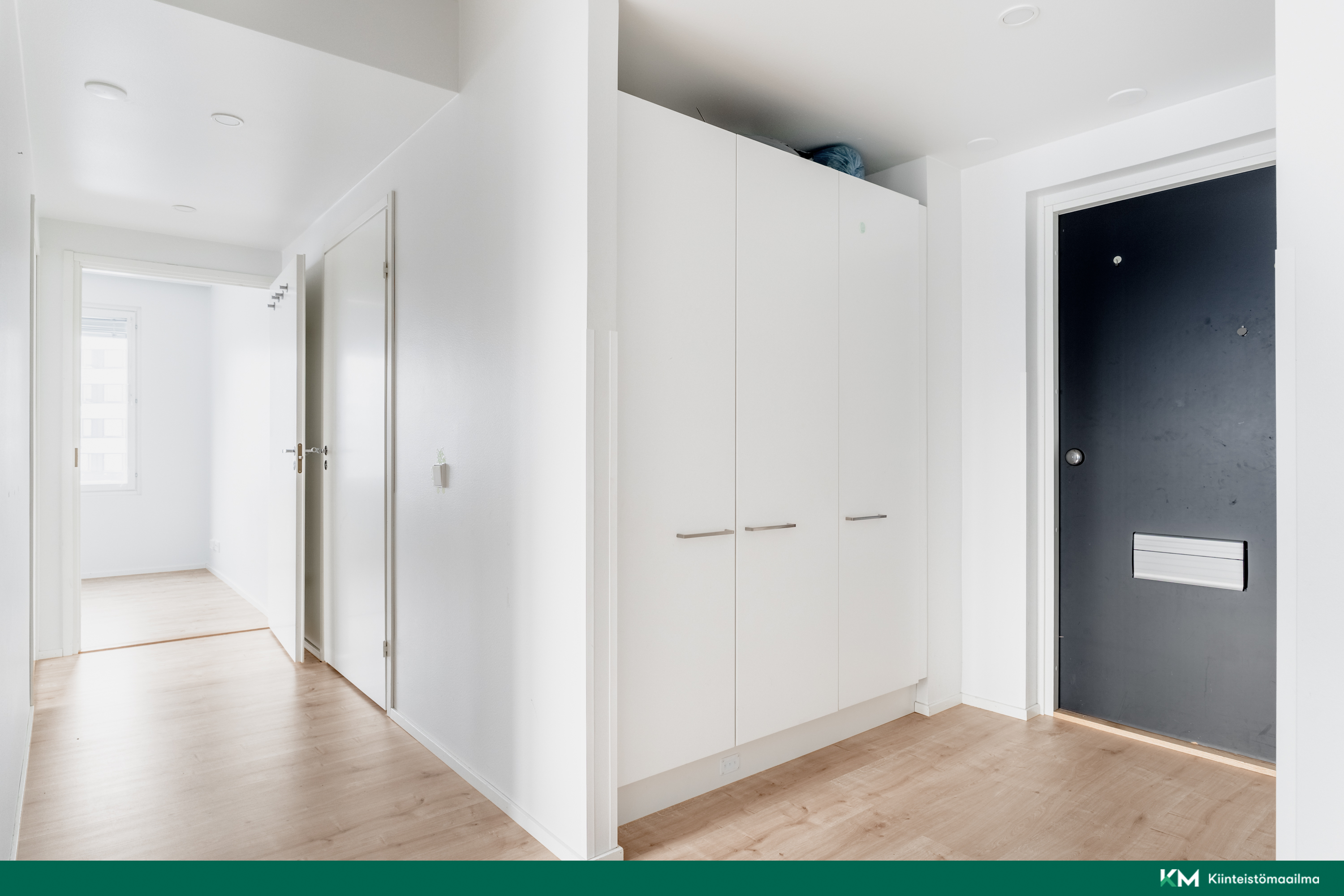 Eteisestä kulku kaikkiin tiloihin