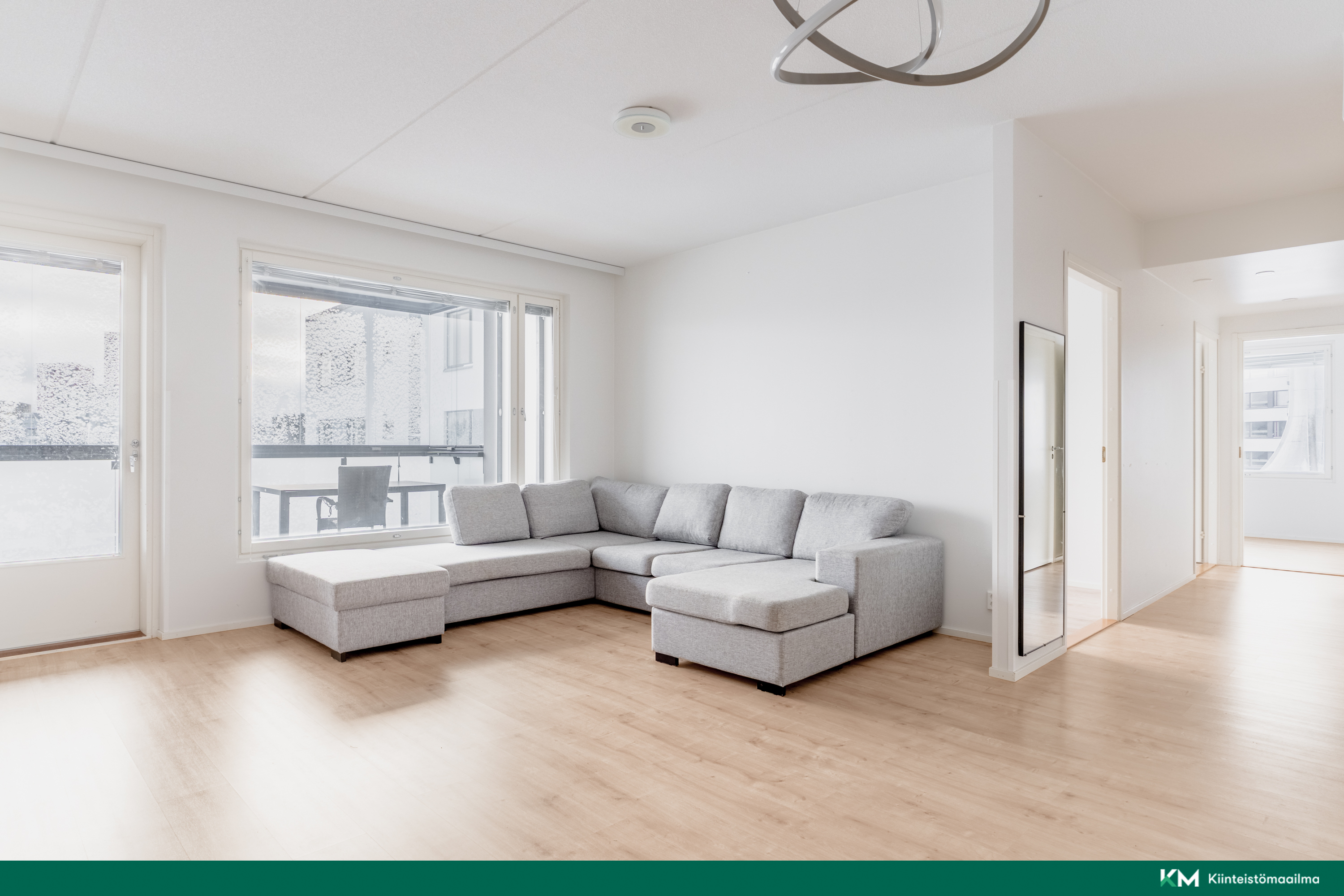 Avara hyväkuntoinen huoneisto