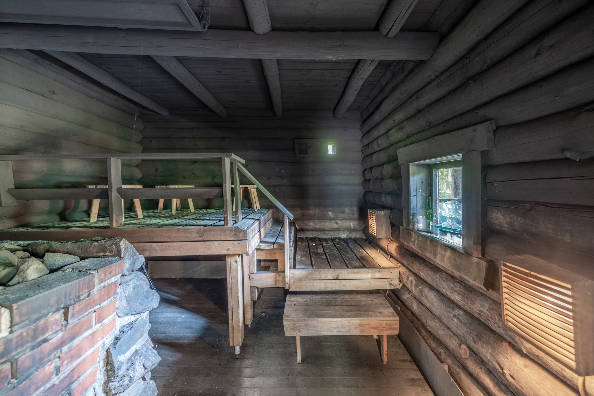 Savusaunan tunnelmaa
