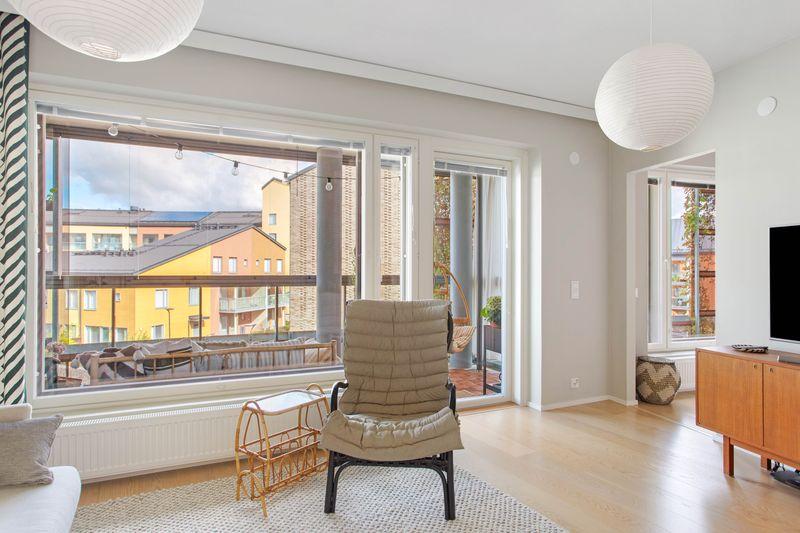 Temperankatu 4, Kuninkaantammi, Helsinki