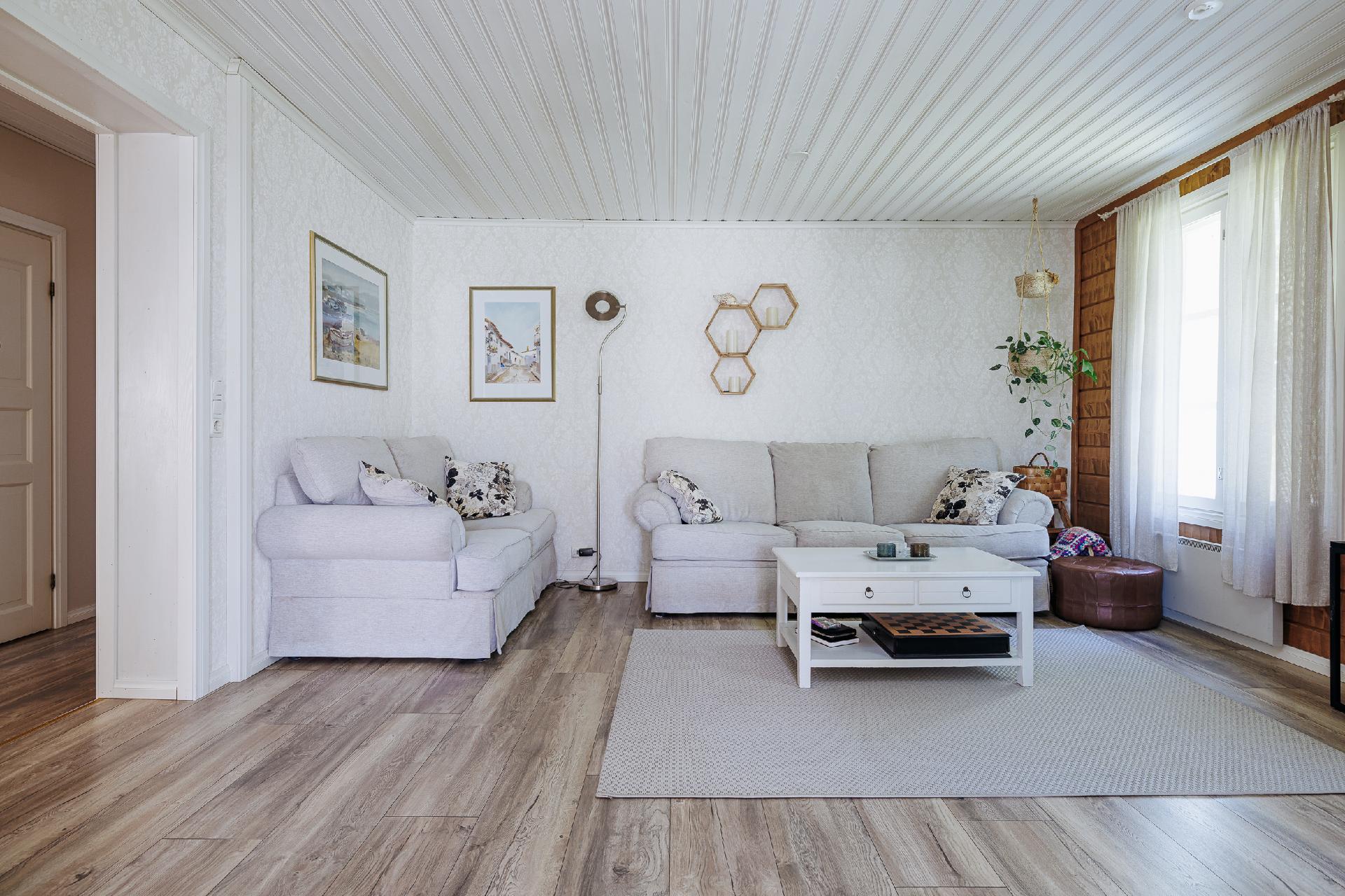 Napuen kylätie 6, Napue, Isokyrö