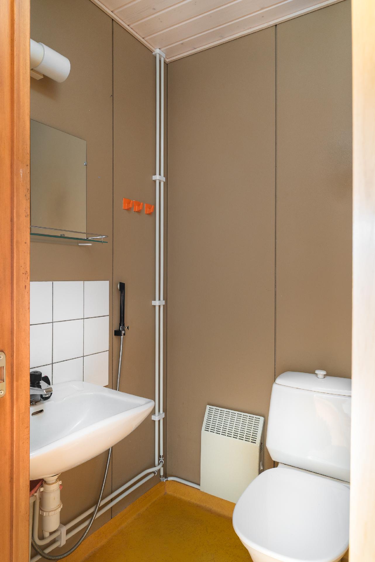 erillinen wc