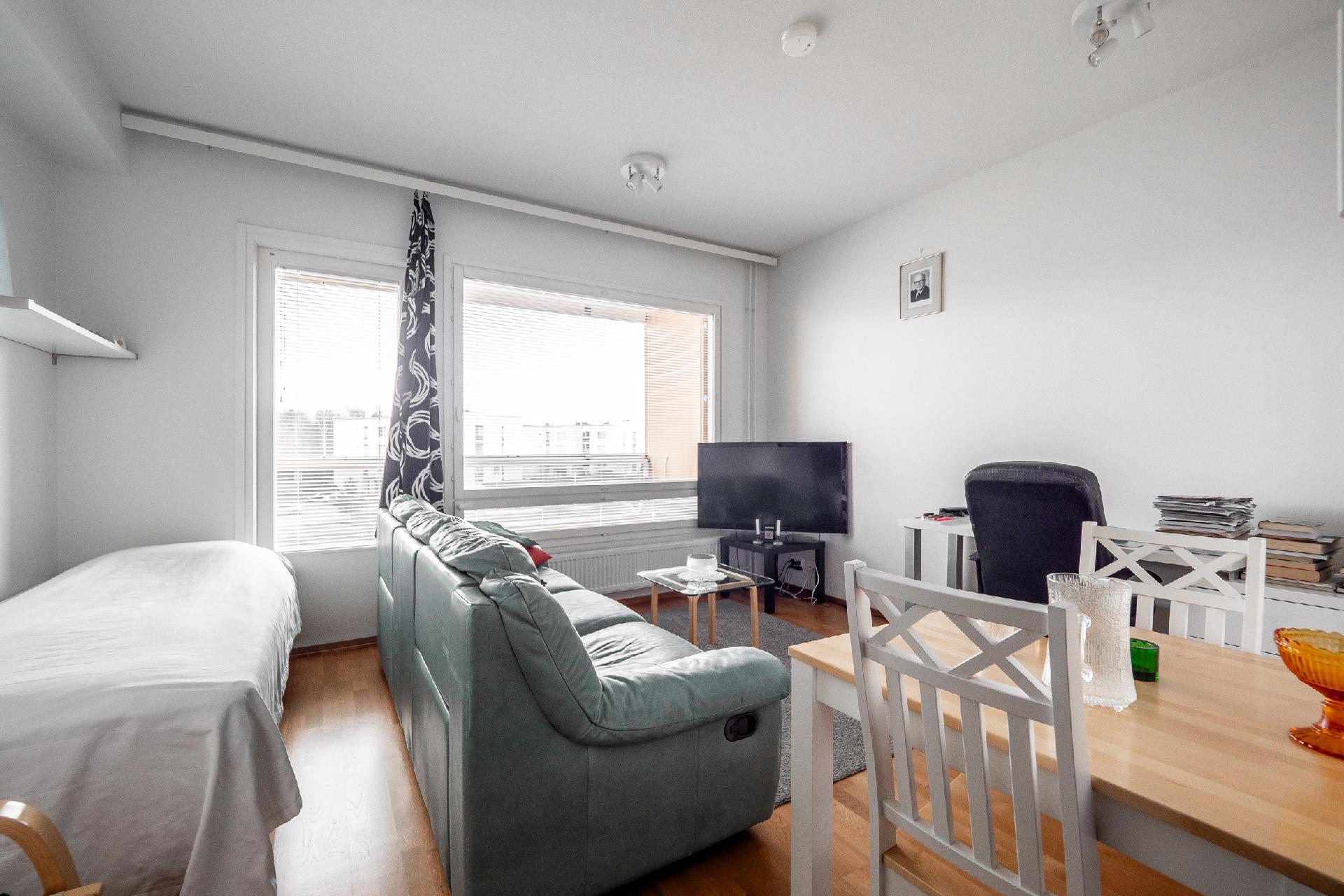 Kauppalinnankatu 1, Linnanmaa, Oulu