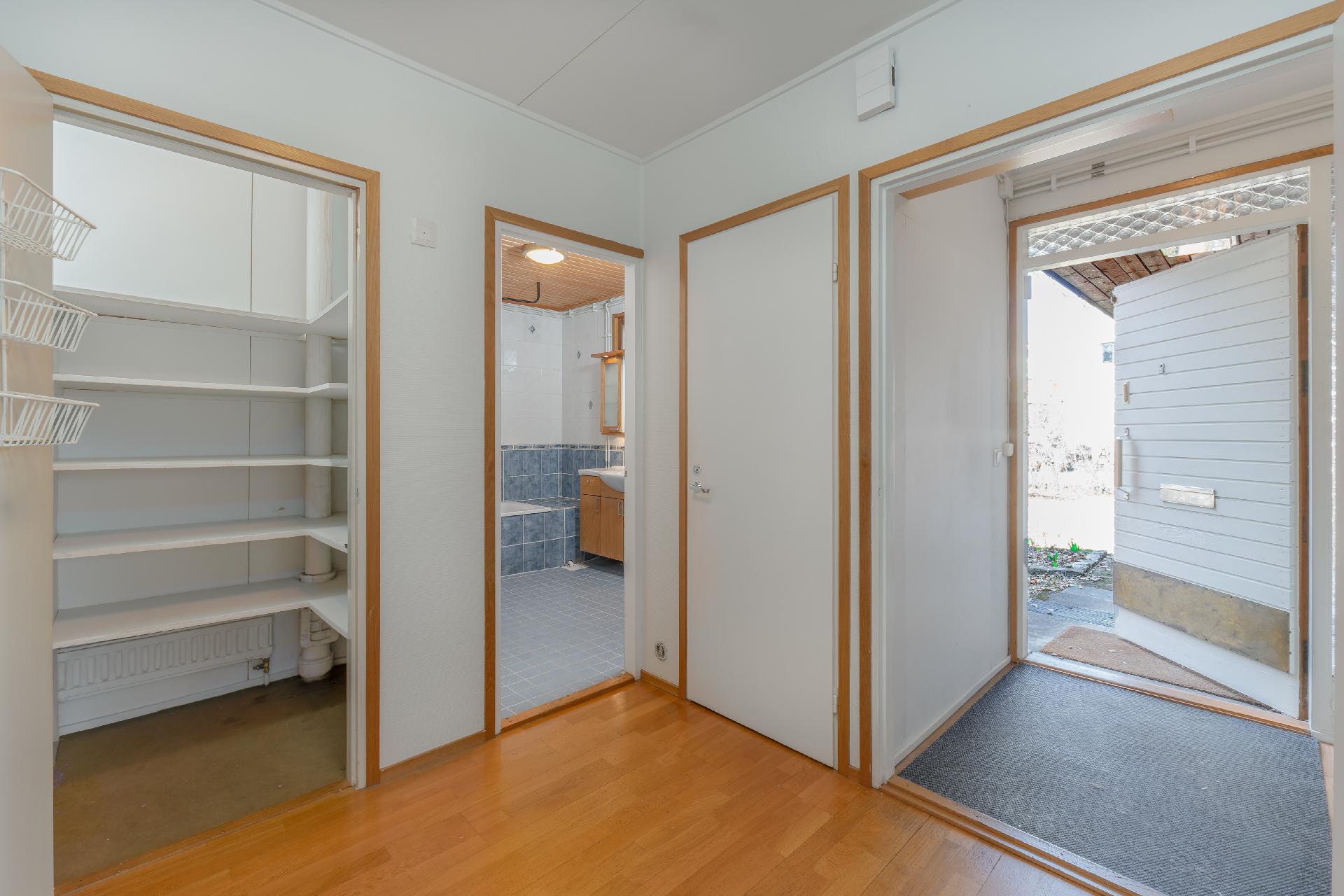 Rapparinkuja 8b, Länsi-Pakila, Helsinki