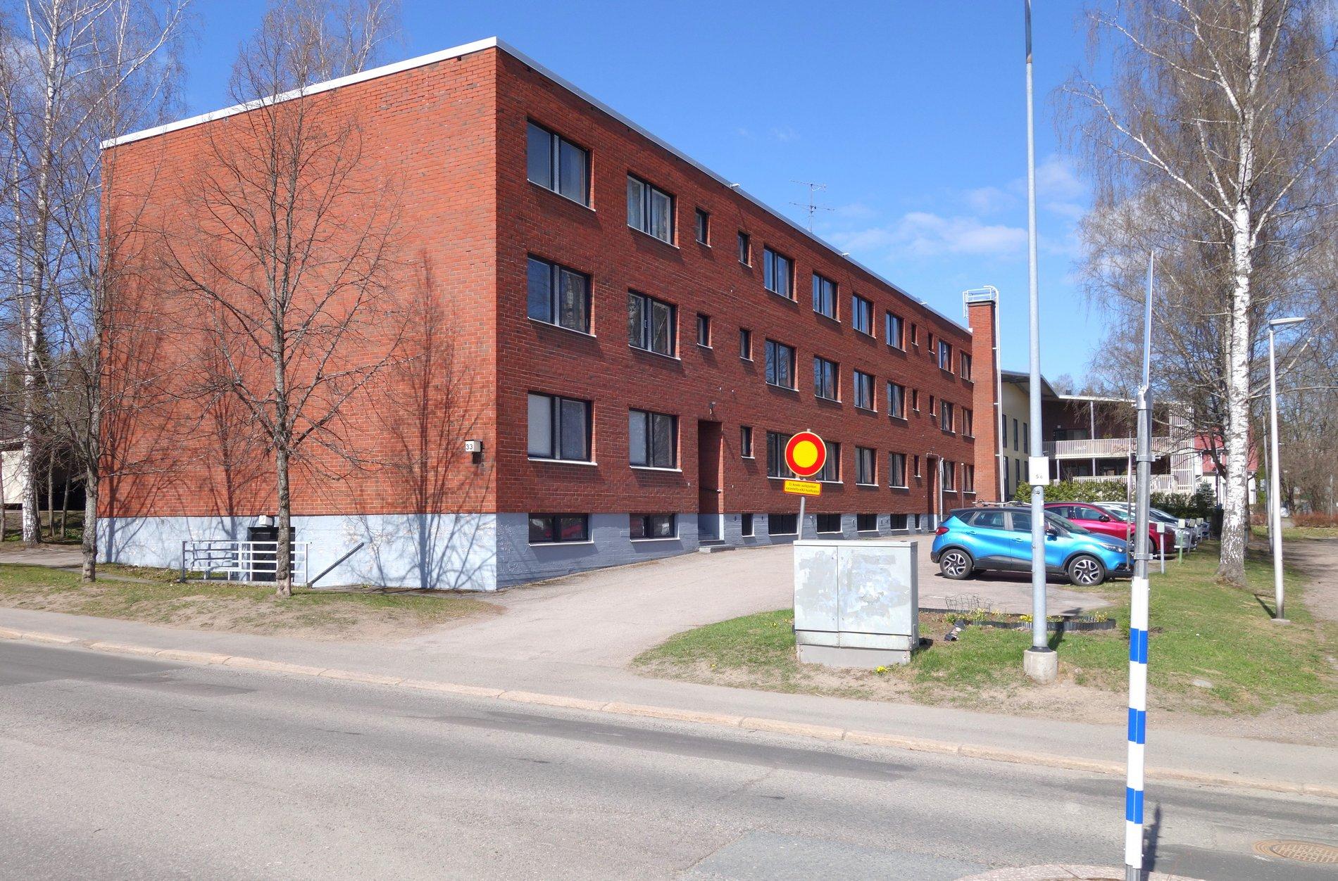 Osuuskunnantie 33, Länsi-Pakila, Helsinki