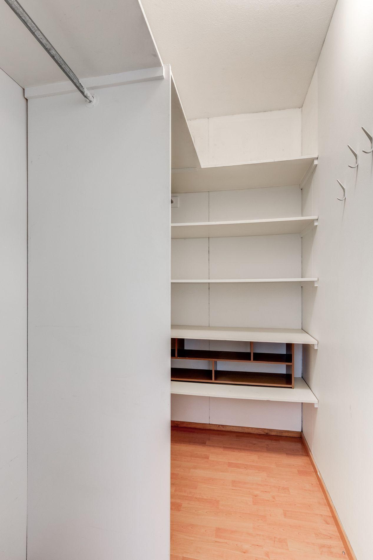 Osuuskunnantie 33, Länsi-Pakila, Helsinki