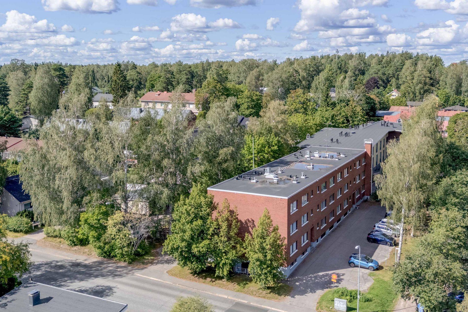 Osuuskunnantie 33, Länsi-Pakila, Helsinki