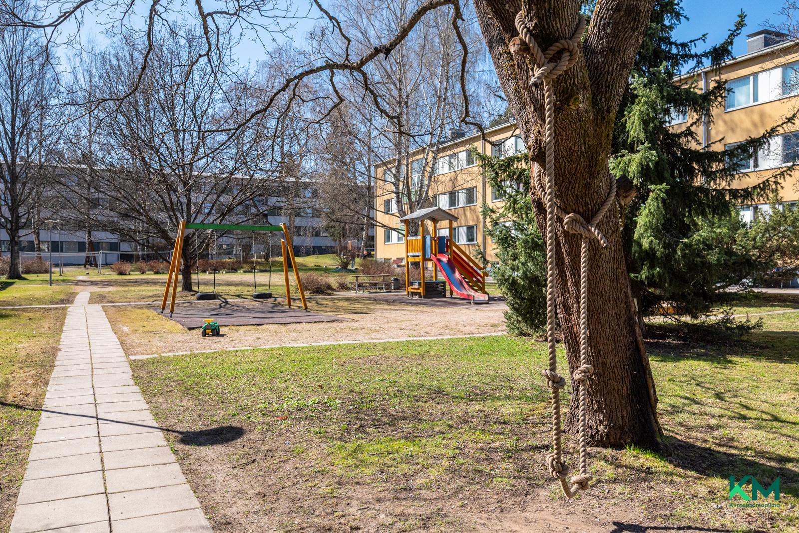 Klaavuntie 14, Puotila, Helsinki