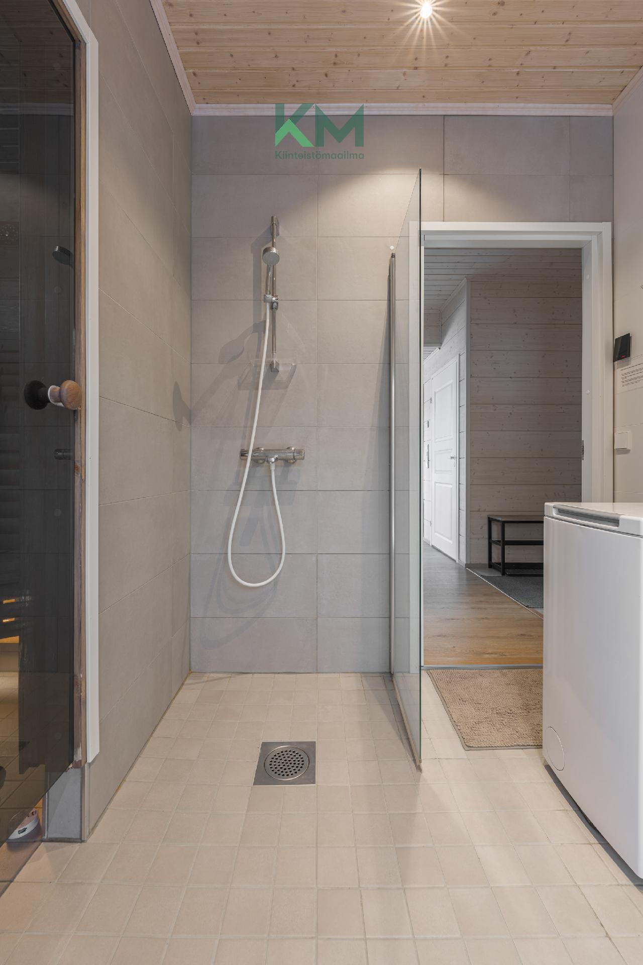 Kiljusenkalliontie 21, Tahkovuori, Kuopio