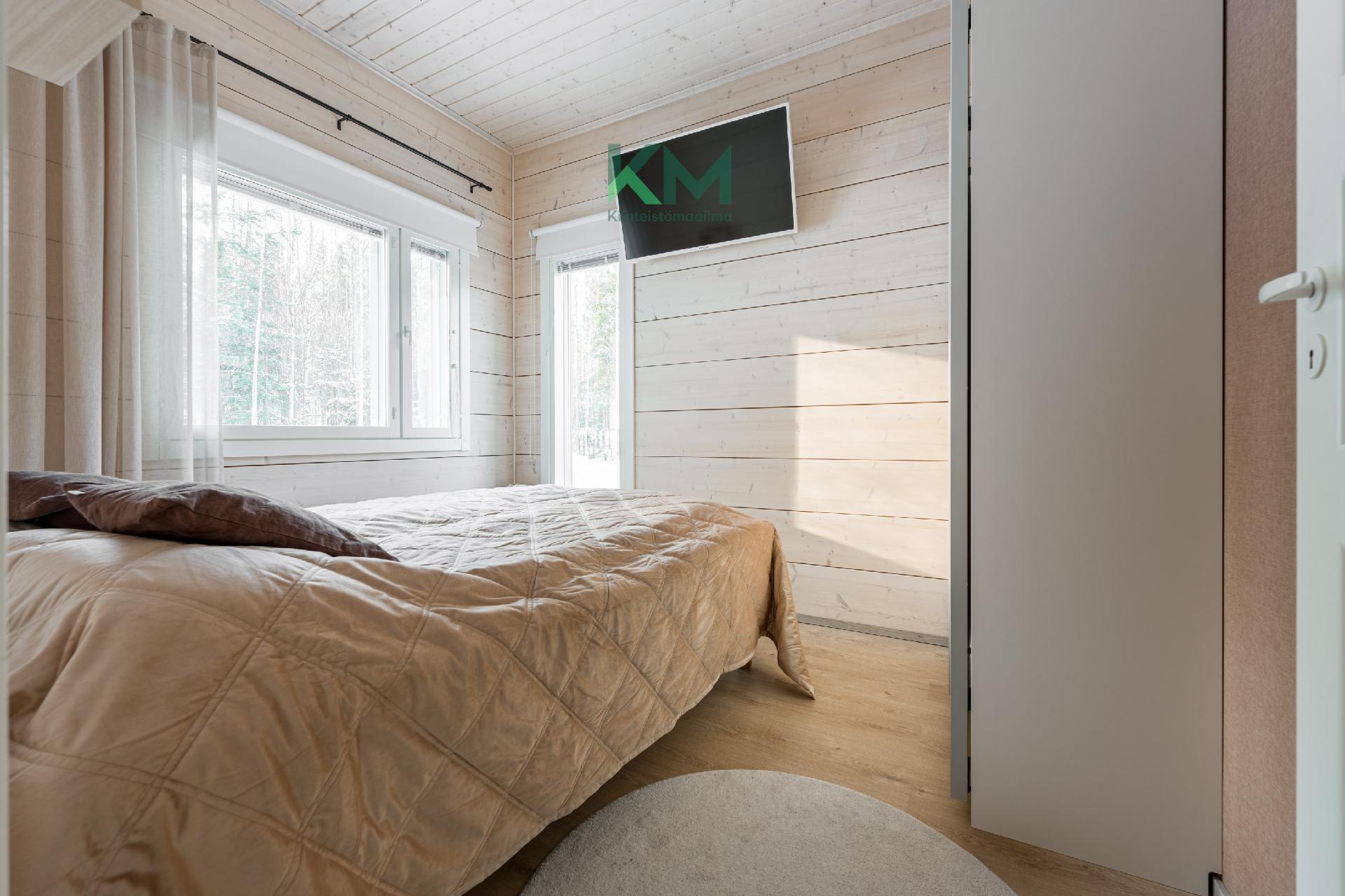 Kiljusenkalliontie 21, Tahkovuori, Kuopio