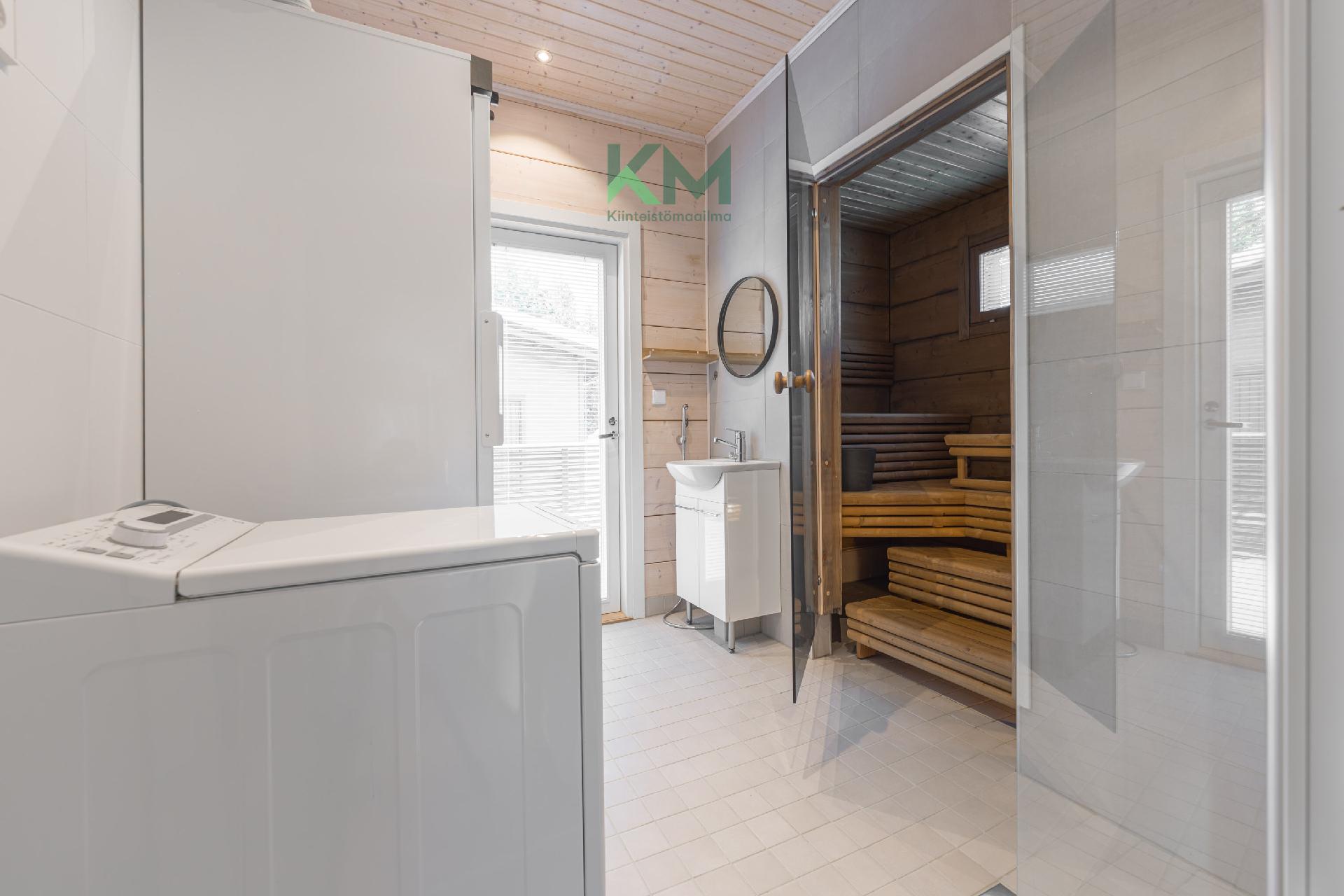 Kiljusenkalliontie 21, Tahkovuori, Kuopio