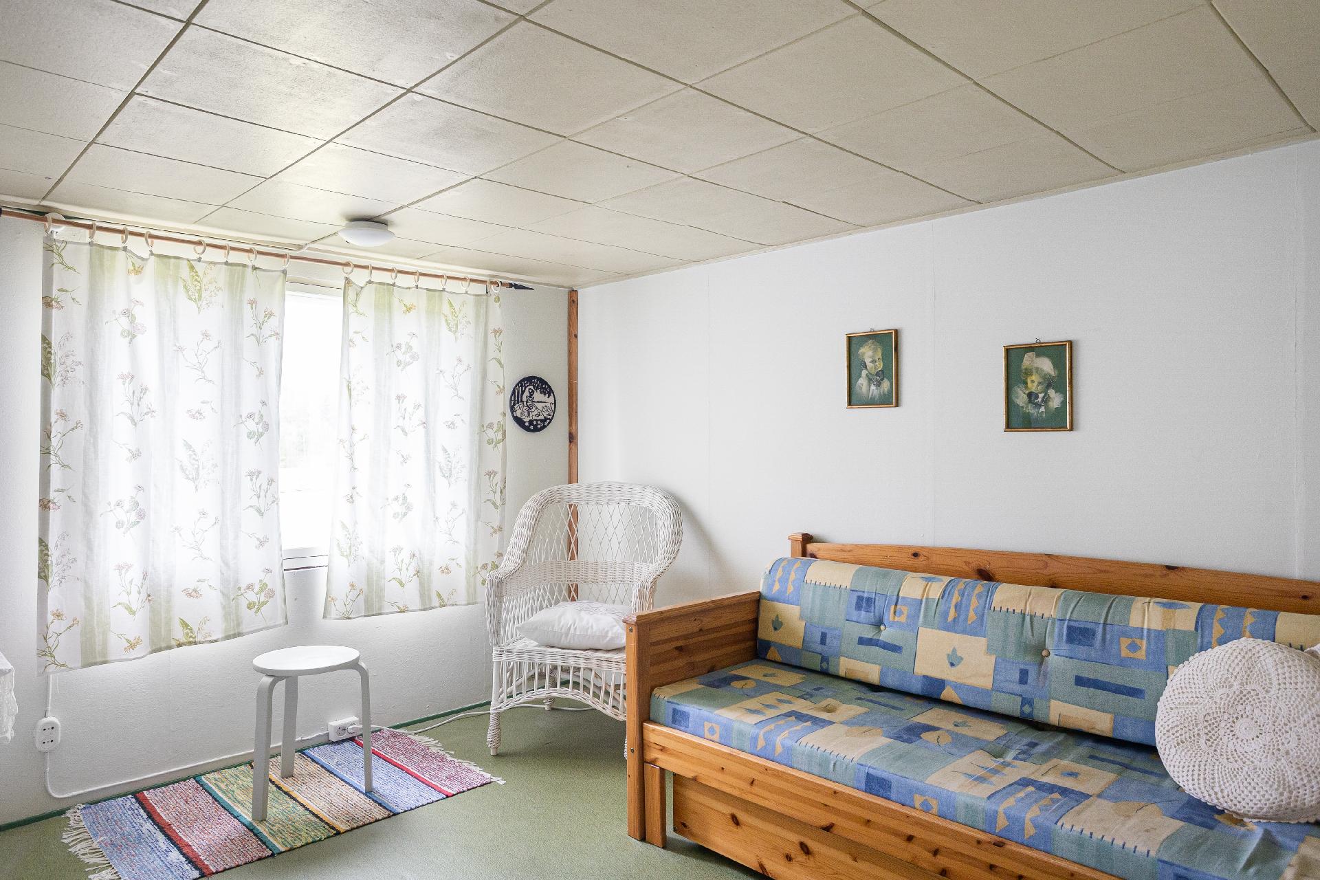 Yläkerran makuuhuone