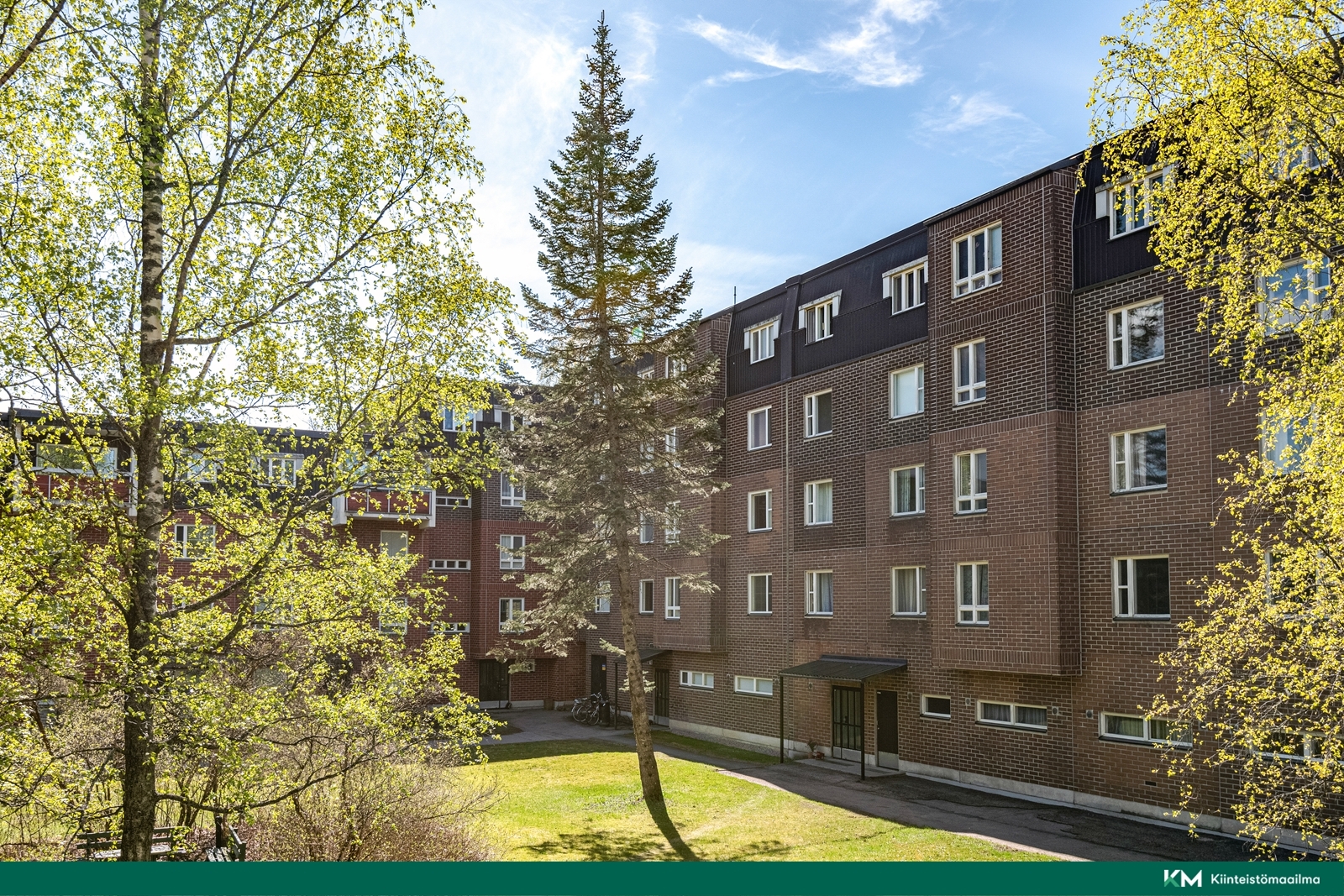 Luutnantinpolku 9, Malminkartano, Helsinki
