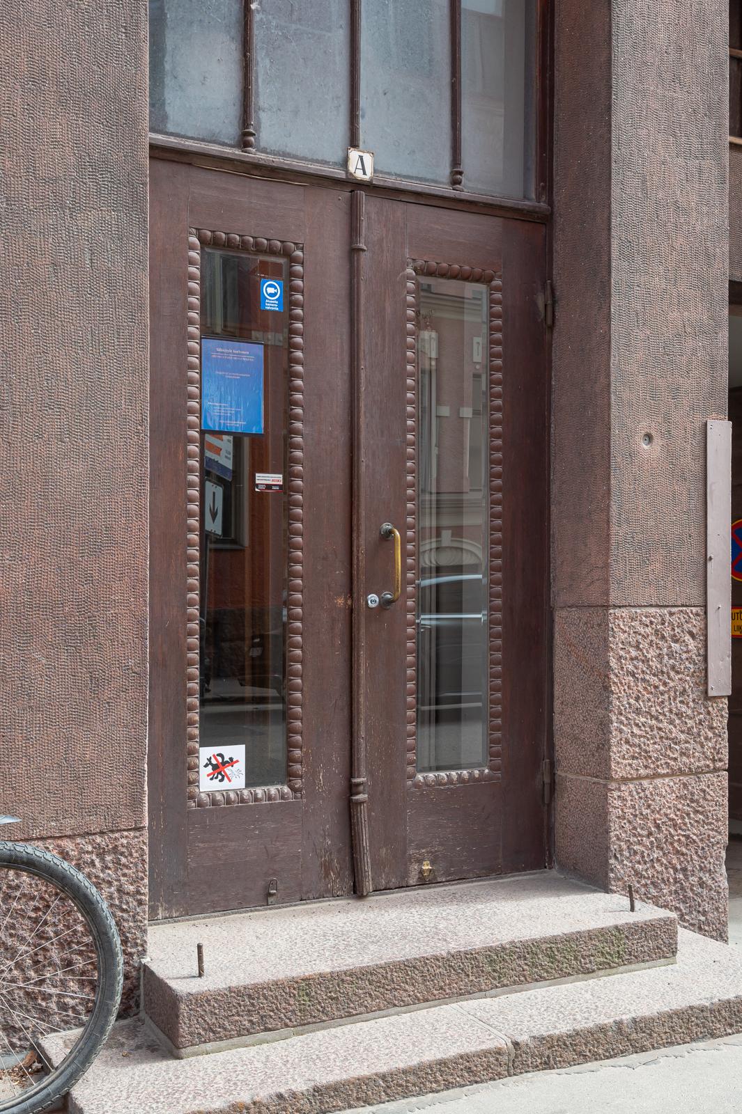 Neitsytpolku 9, Ullanlinna, Helsinki