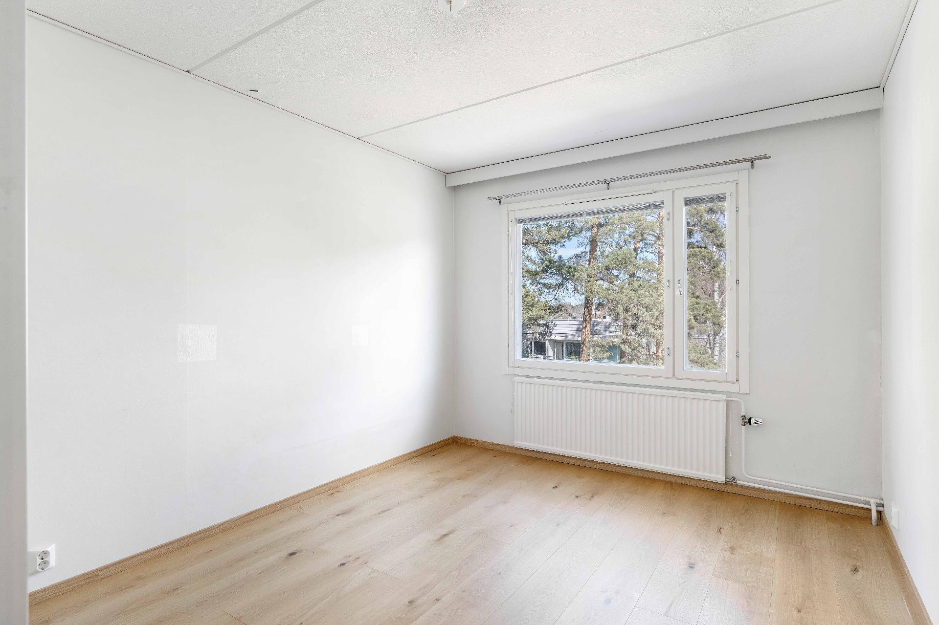 Toinen makuuhuone