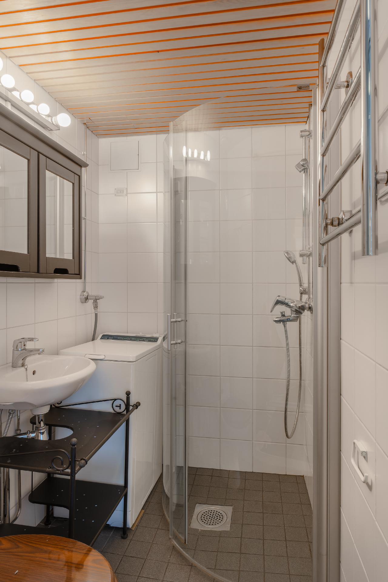 Vaskiniementie 1, Lauttasaari, Helsinki