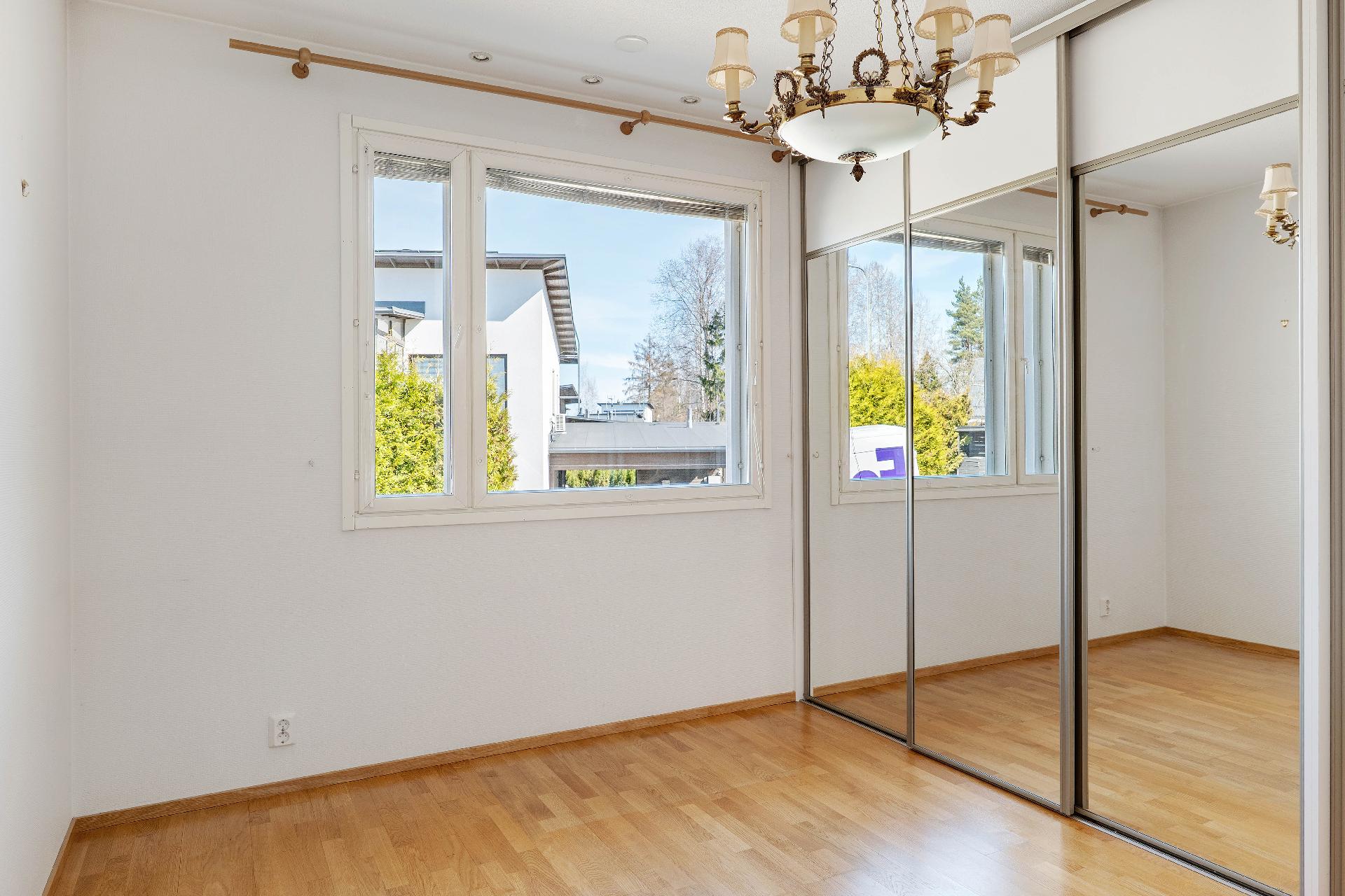 Vehkasyrjä 1, Mankkaa, Espoo