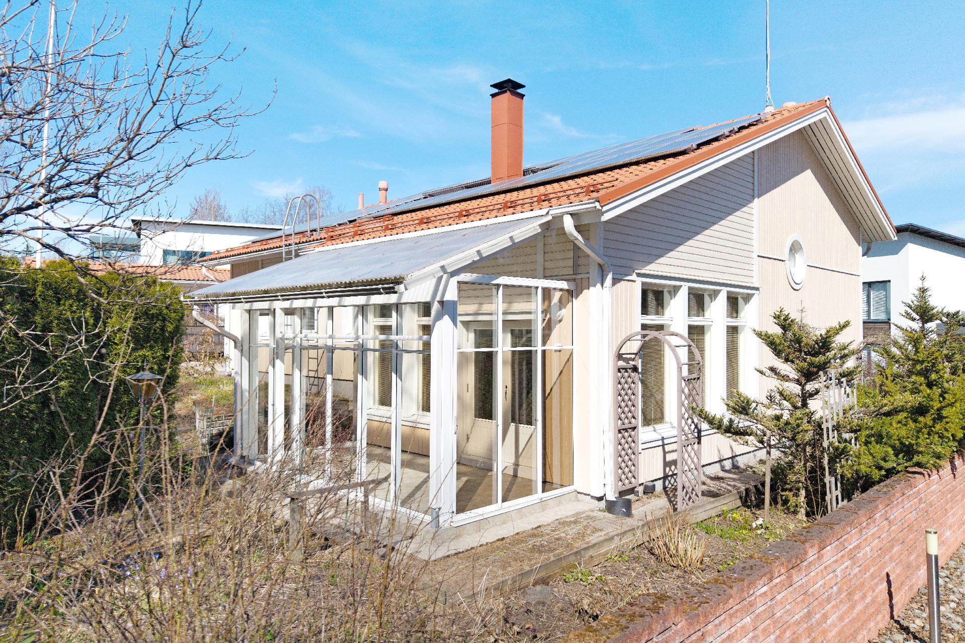 Vehkasyrjä 1, Mankkaa, Espoo