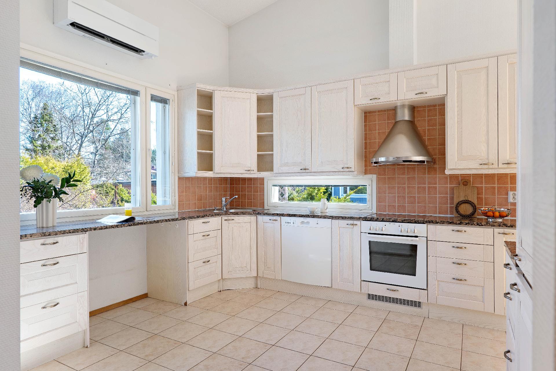 Vehkasyrjä 1, Mankkaa, Espoo