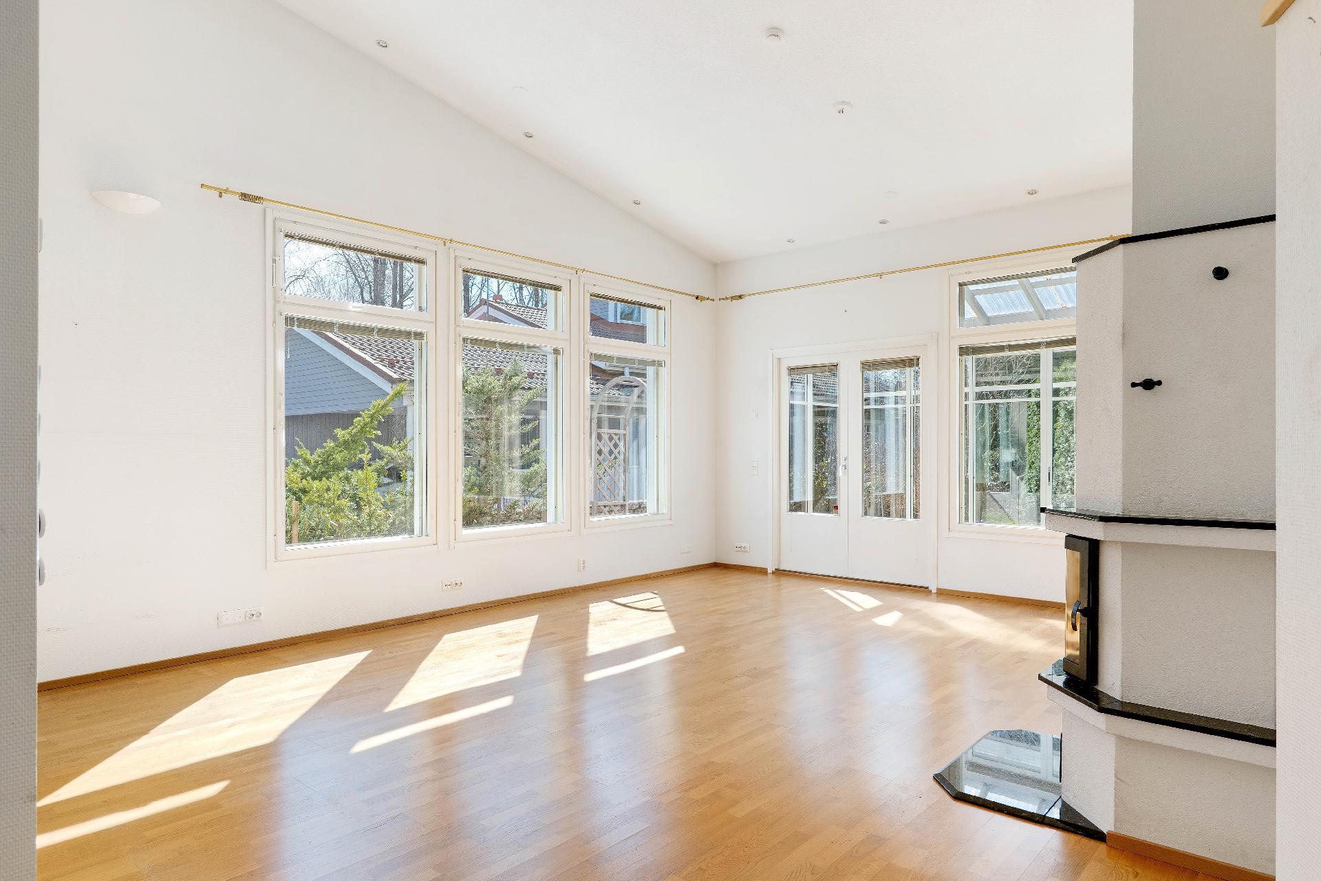 Vehkasyrjä 1, Mankkaa, Espoo