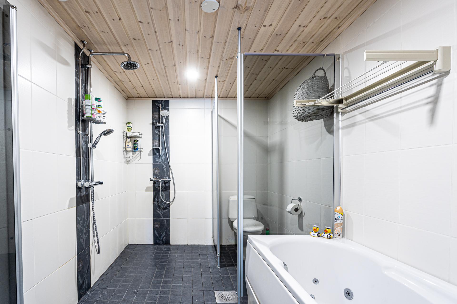 Joensuuntie 286B, Tuusniemi