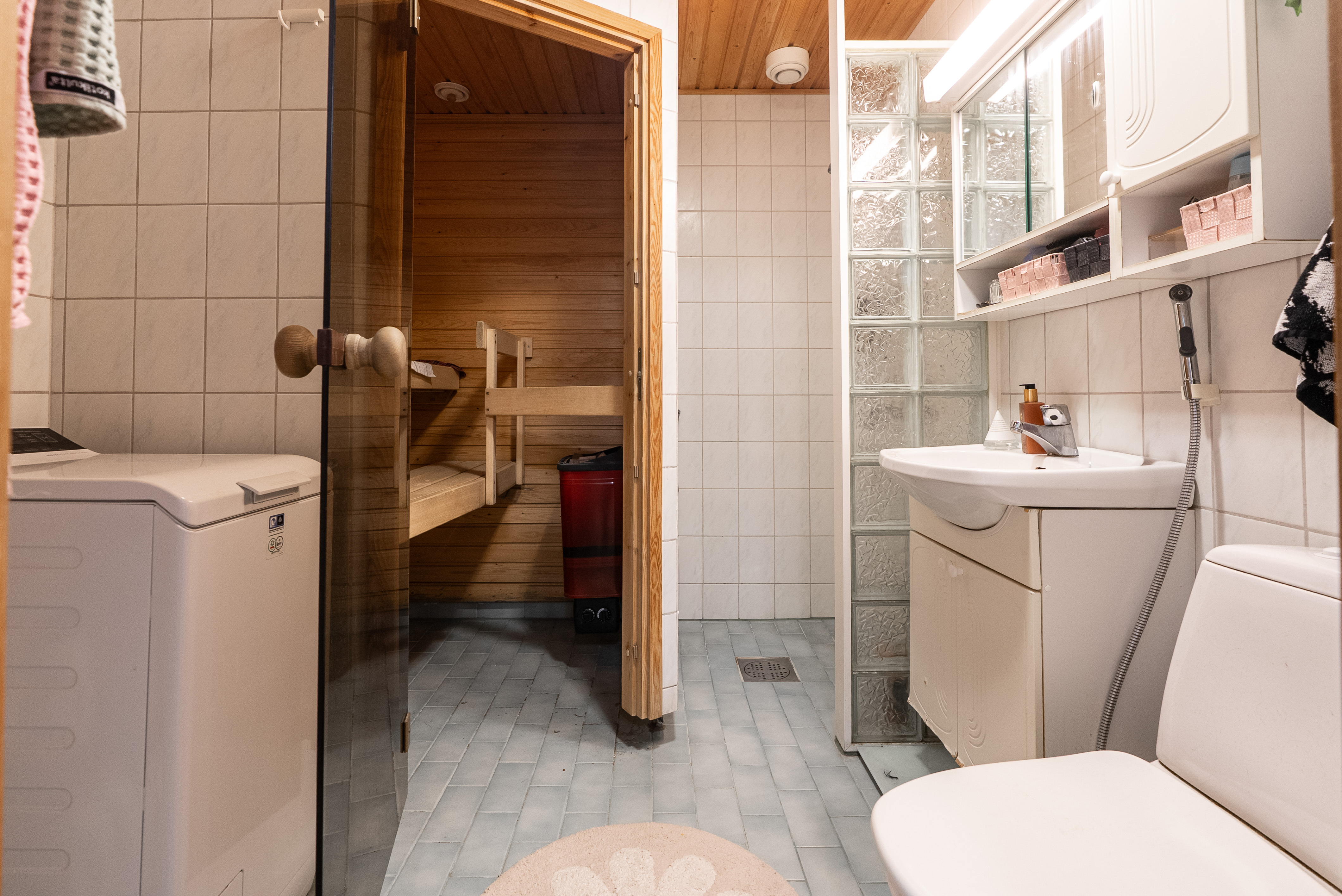 Tuulikintie 8, Kaijonharju, Oulu