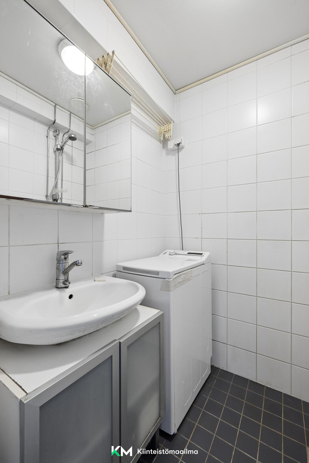 Laajasuontie 10, Etelä-Haaga, Helsinki