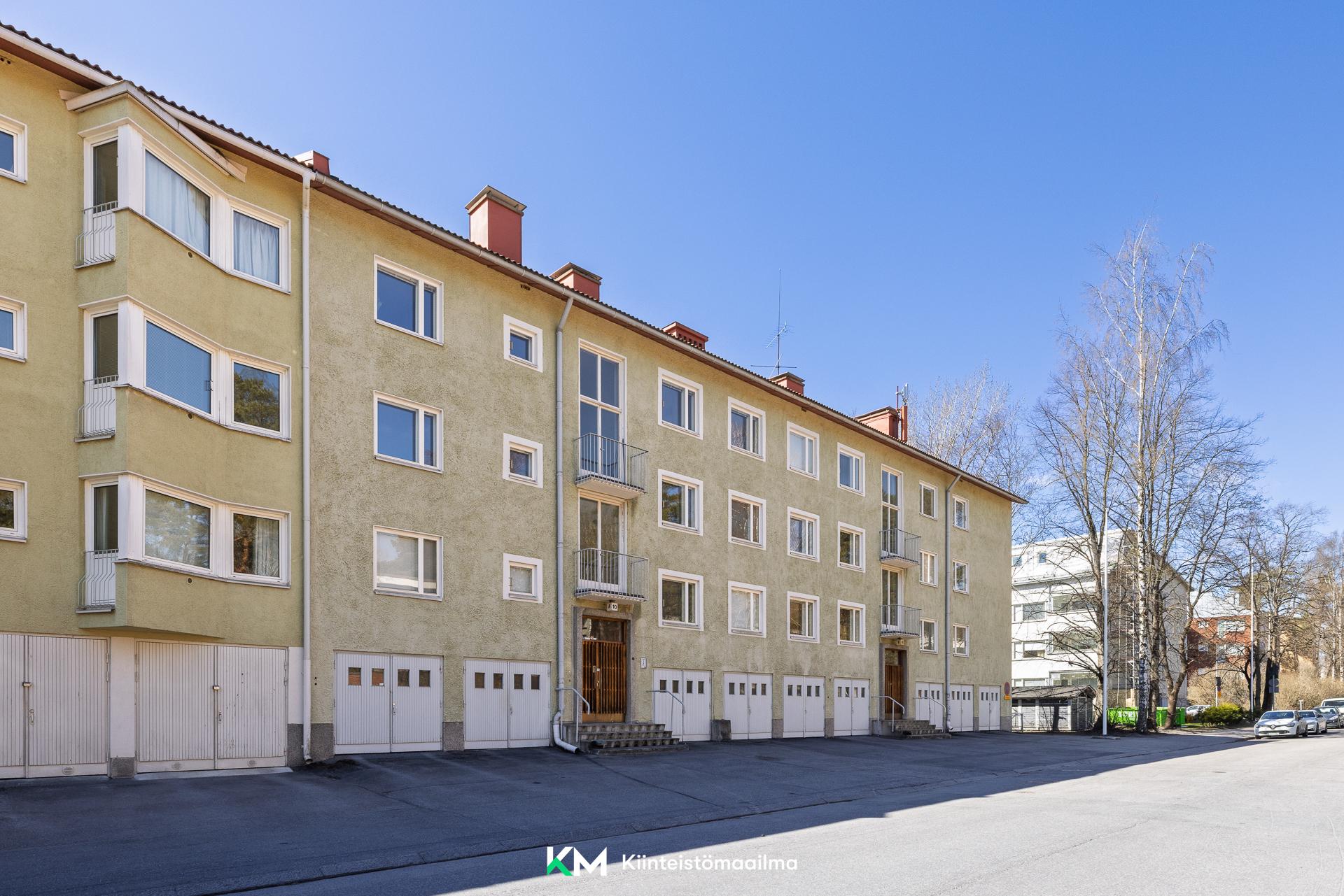 Laajasuontie 10, Etelä-Haaga, Helsinki