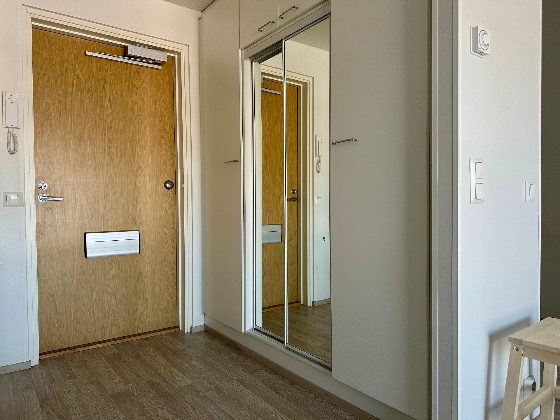 Muuripadantie 1, Kiulukangas, Oulu