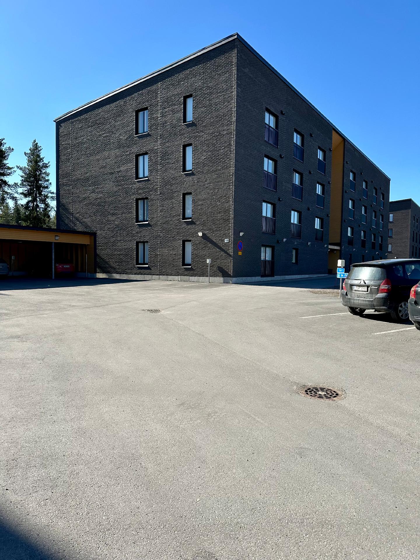 Muuripadantie 1, Kiulukangas, Oulu