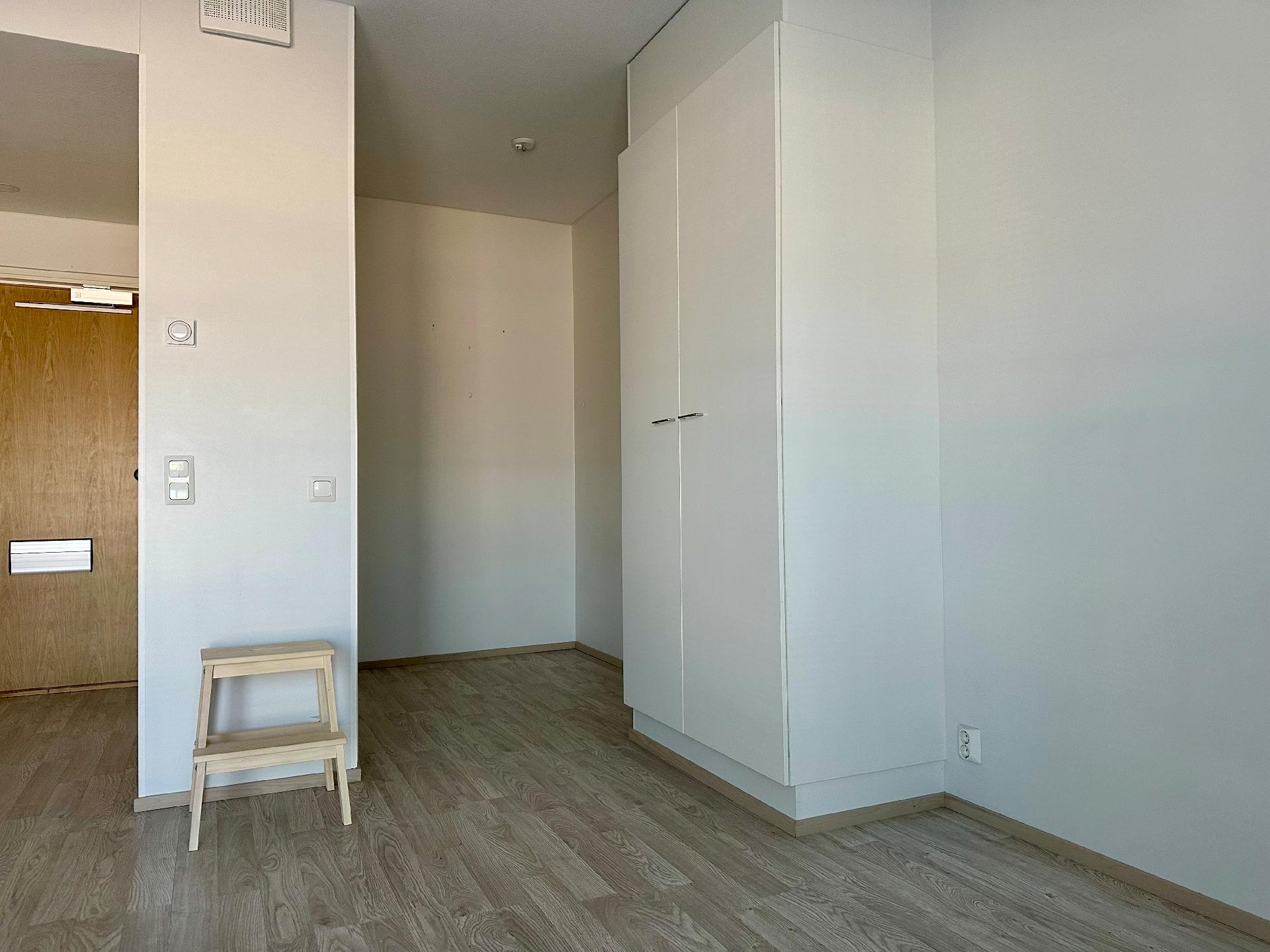 Muuripadantie 1, Kiulukangas, Oulu