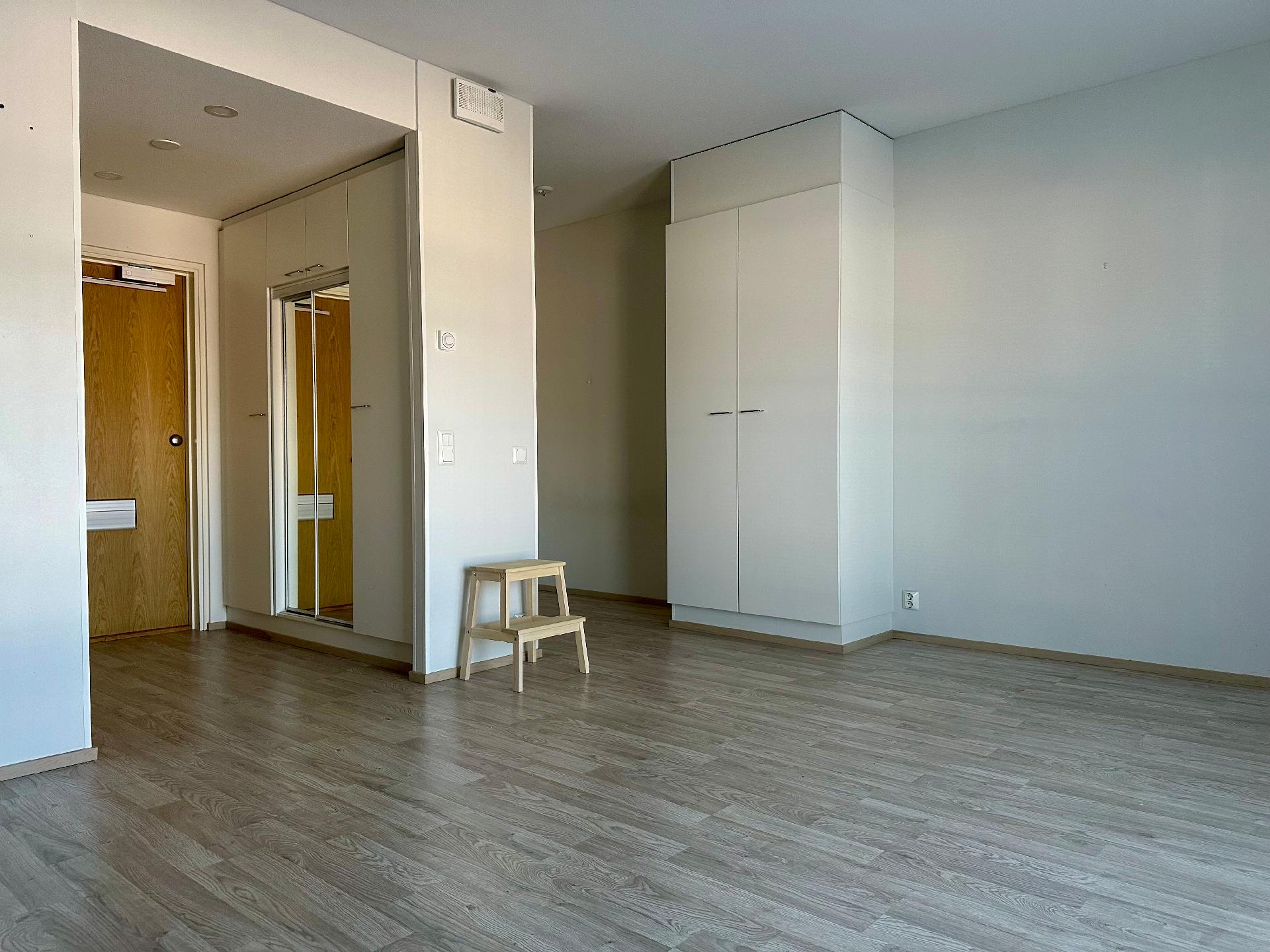 Muuripadantie 1, Kiulukangas, Oulu