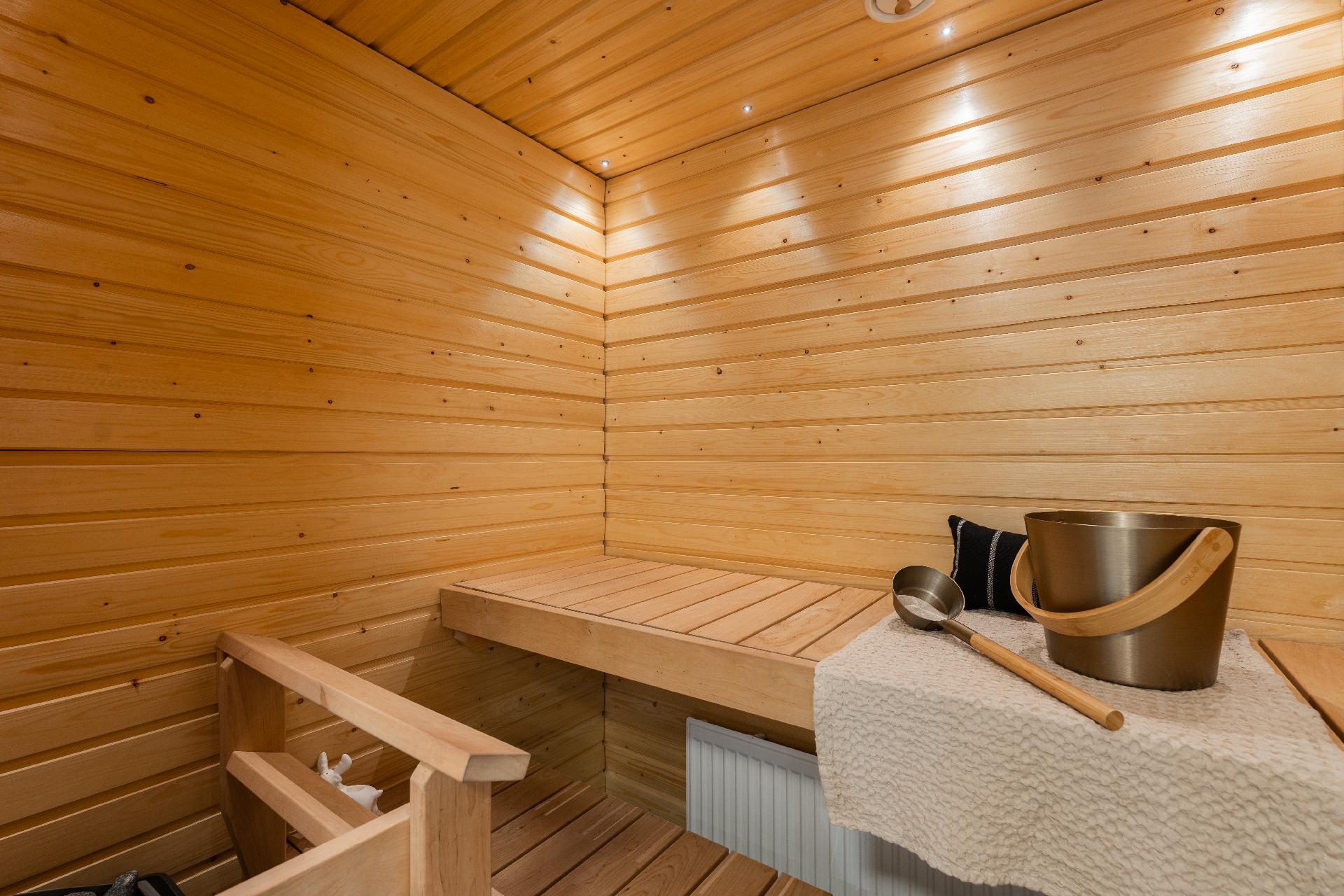 Kapellimestarinkatu 5, Taka-Lyötty, Oulu