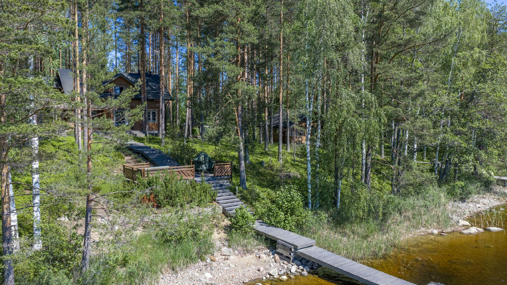 Mustasaarentie 38, Puumala